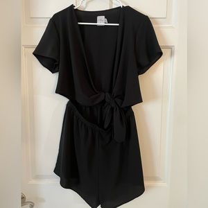Princess Polly Black Sweet Sahara Tie Front Playsuit. Size 10.